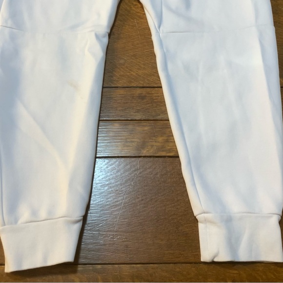 Nike Sportswear Tech Fleece Joggers - Picture 8 of 13